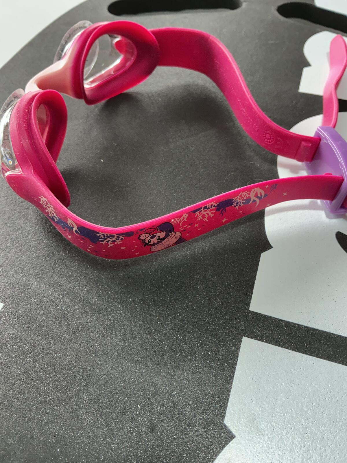 Arena Kickboard with Speedo Pink Kids Swimming Goggles Adjustable Strap