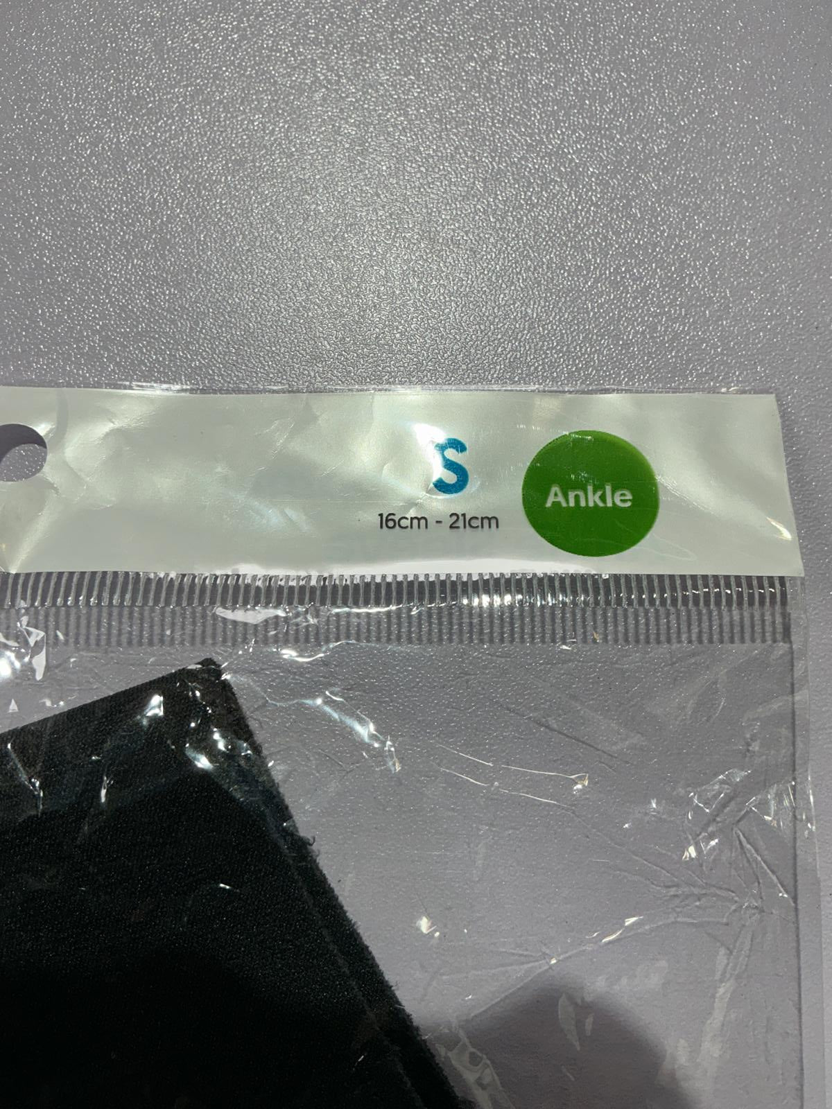 Two Blue Dot Pull On Neoprene Ankle Sleeve Size Small 16cm-21cm