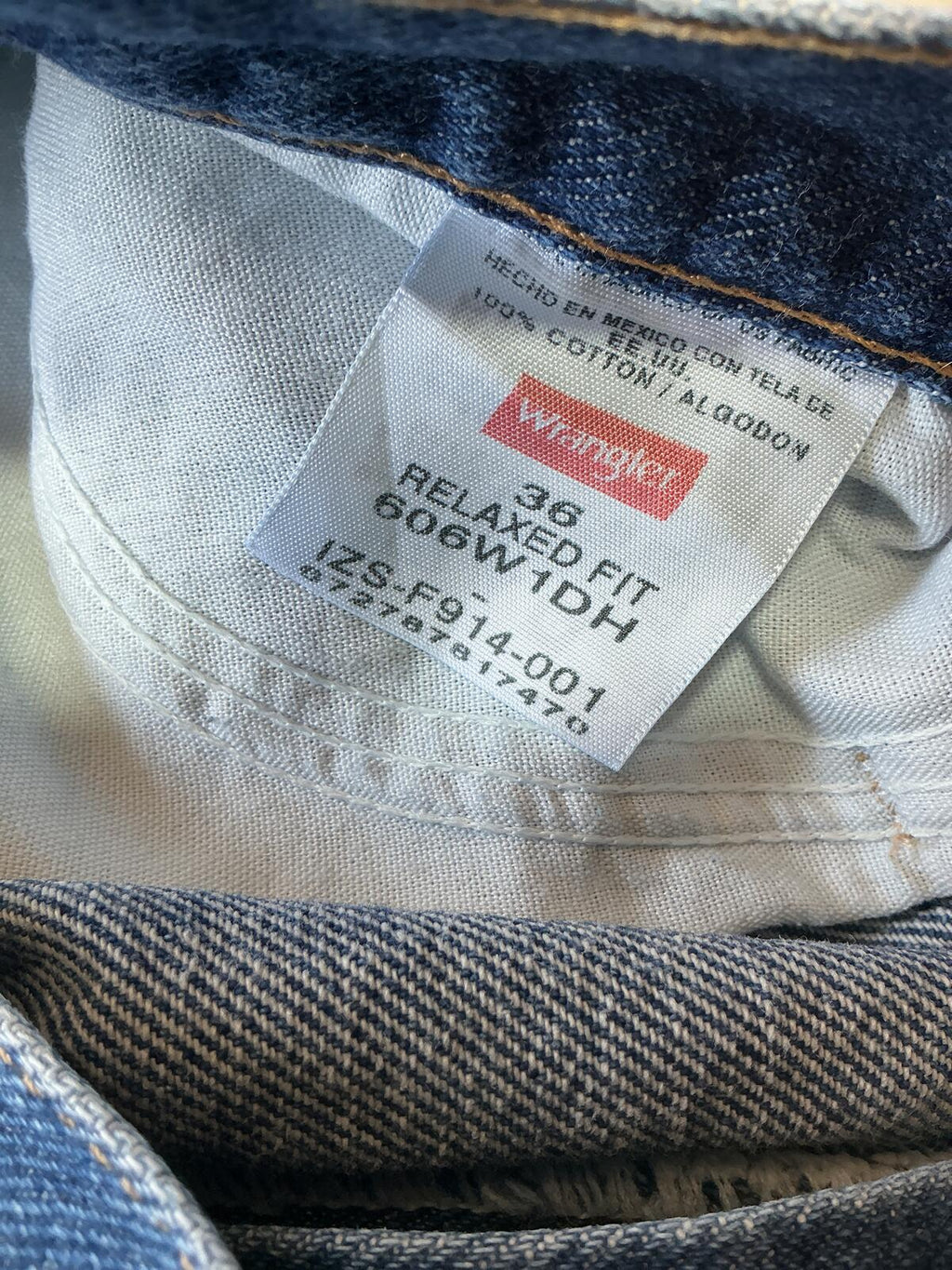 Wrangler Classic Blue Denim Shorts Size Waist 36in. Comfortable Fit