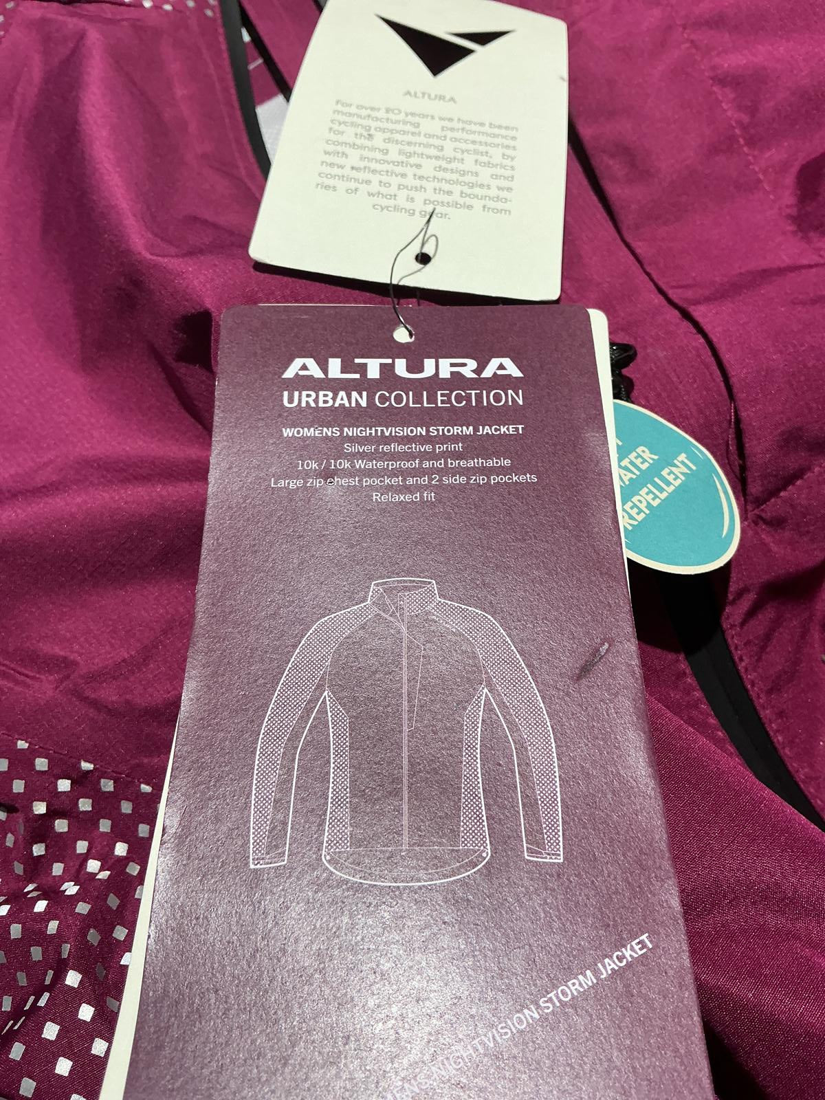 Altura Women's Waterproof Cycling Nightvision Jacket Size Regular 10