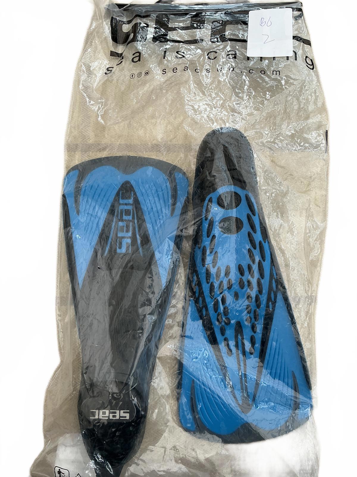 Seac Blue and Black Swim Fins Flippers Size 34-35 2/3 Made in Italy
