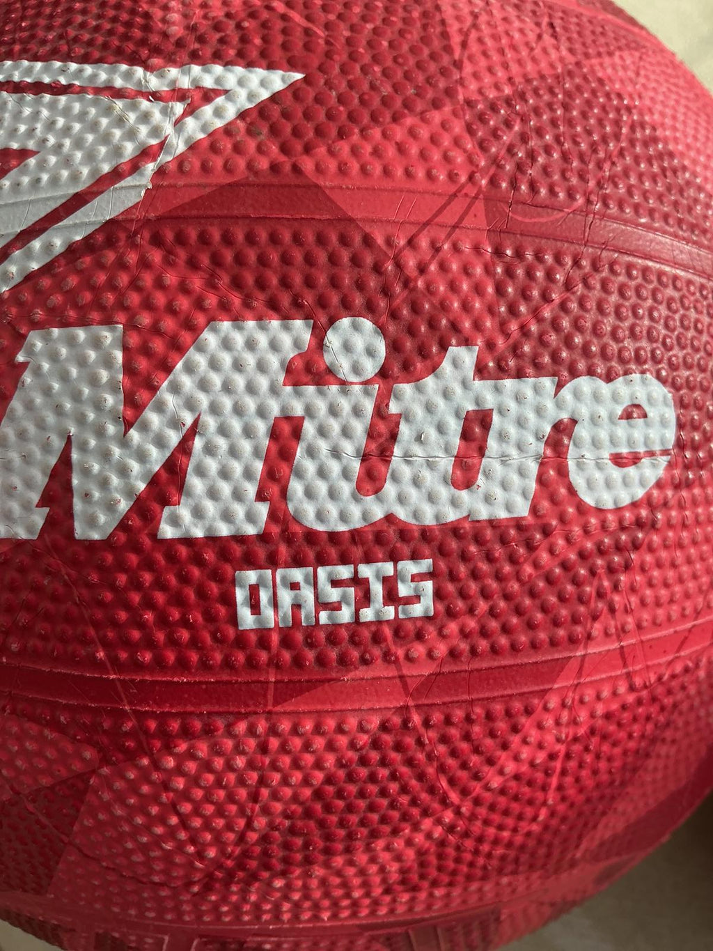 Mitre Attack Netball Size 5 and Oasis size 4