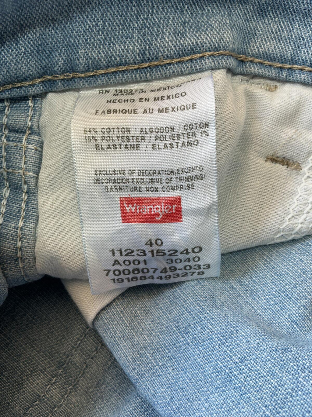 Wrangler Light Blue Denim Shorts Size Waist 40in. Casual Summer Wear