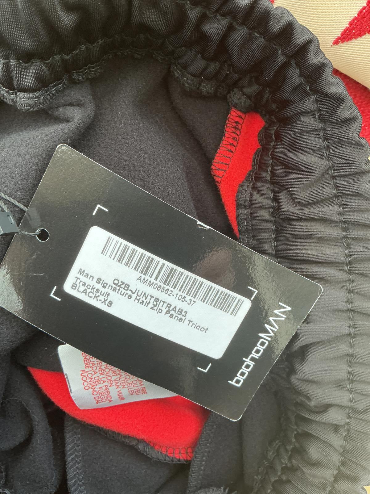 Boohoo man Black and Red Track Suit Set Size Regular Xs