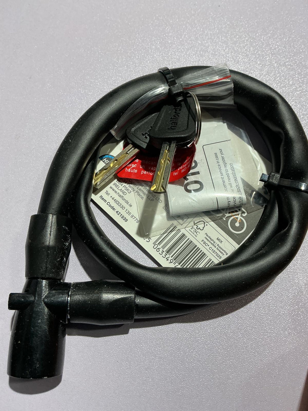 Halfords Essentials 60cm Cable Lock, Mini Pump & Super Bright LED Light Set