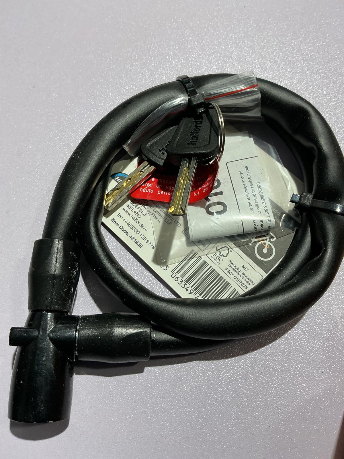 Halfords Essentials 60cm Cable Lock, Mini Pump & Super Bright LED Light Set