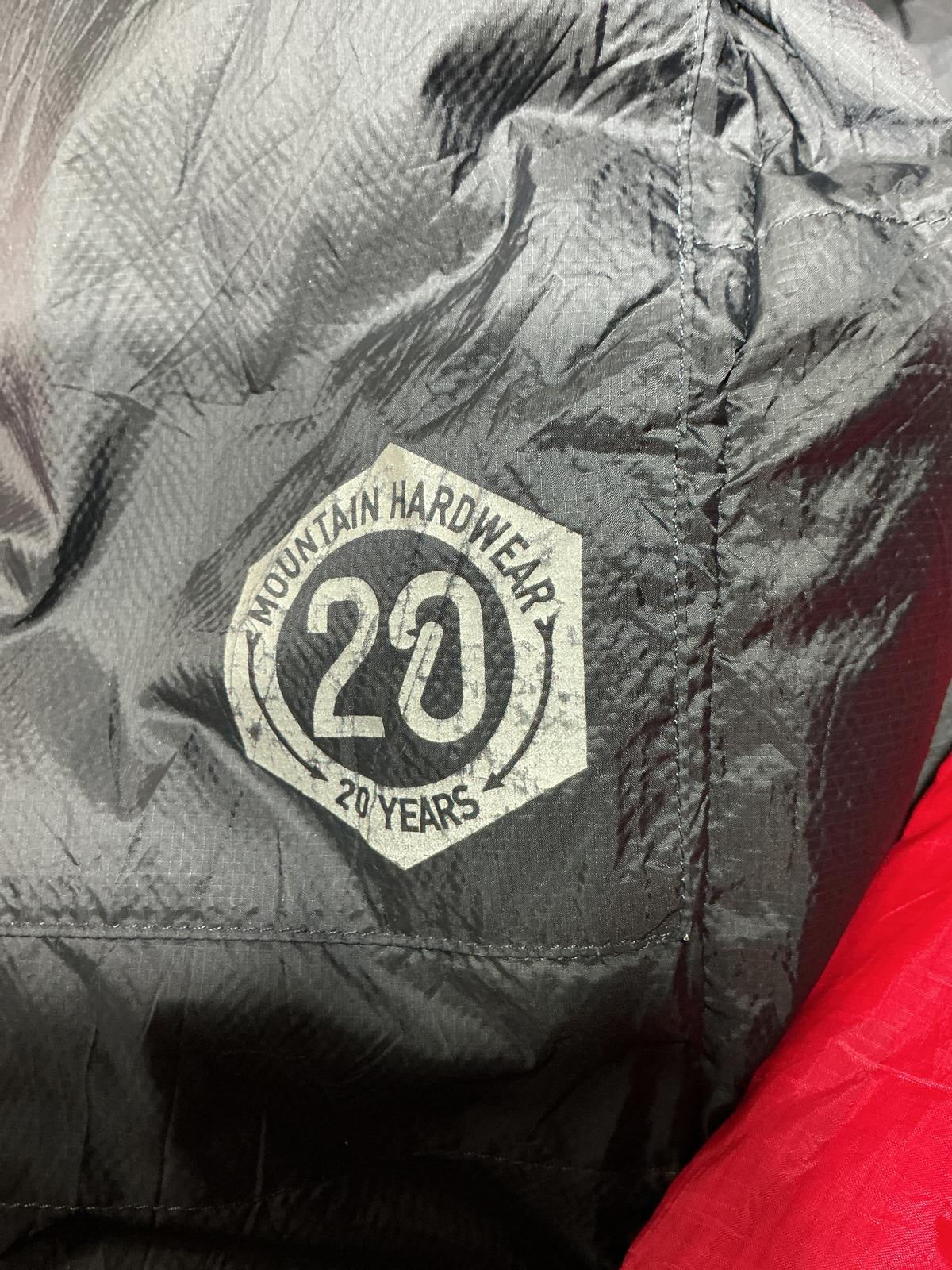 Mountain Hardwear Insulated Men's Red and Black Hooded Jacket