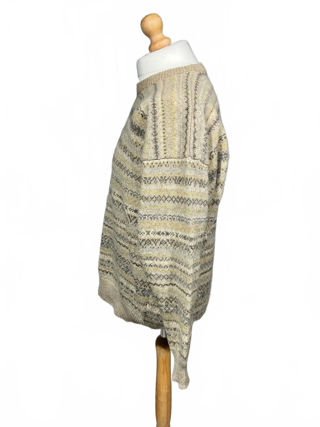 Mens Vintage Patterned Wool Sweater
