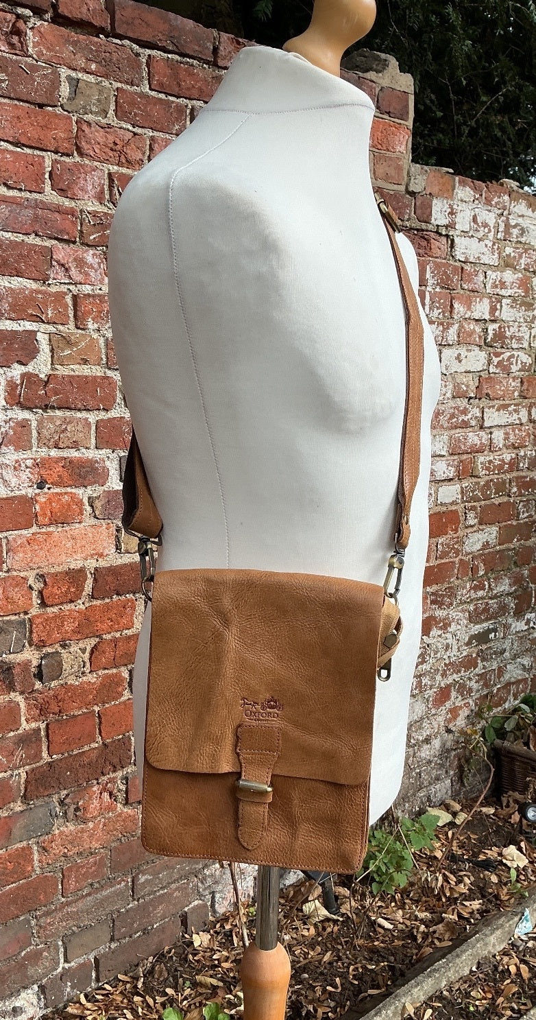 Oxford Chariot Unisex Luxury Bespoke Leather Crossbody Bag Brown