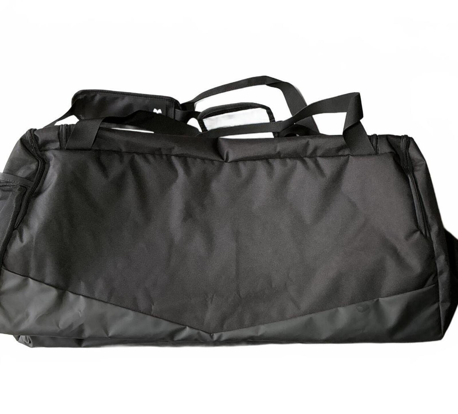 Under Armour Large Black Sports Gym Travel Duffle Bag with Shoulder Strap