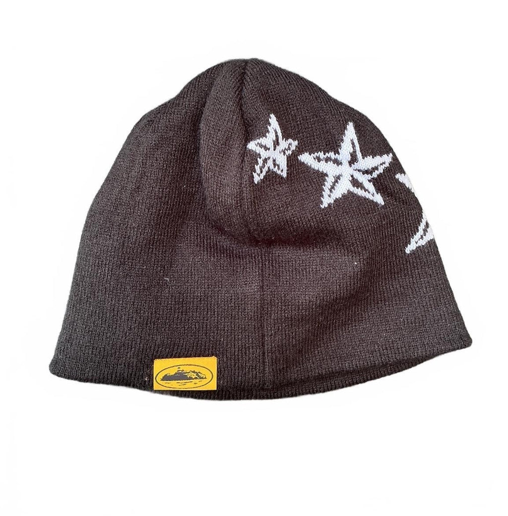 Corteiz "4 Starz" Beanie in black with a prominent white star graphic.