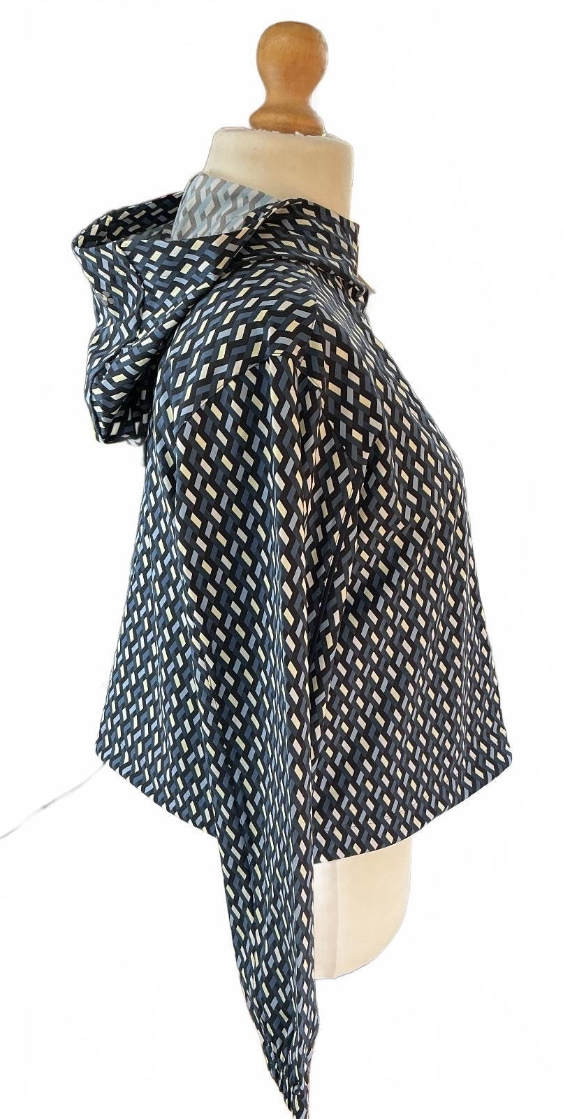 Sweaty Betty Explorer Cropped Zip Up Jacket Women XS Blue Linked Geo Print Ultra