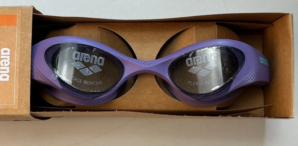 Arena The One Woman Adult Swimming Goggles With White Hat