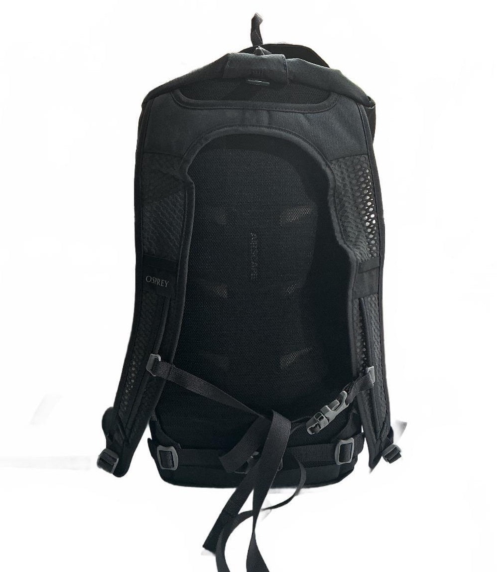 Osprey Daylite Black Backpack Lightweight Daypack Hiking Travel 15L
