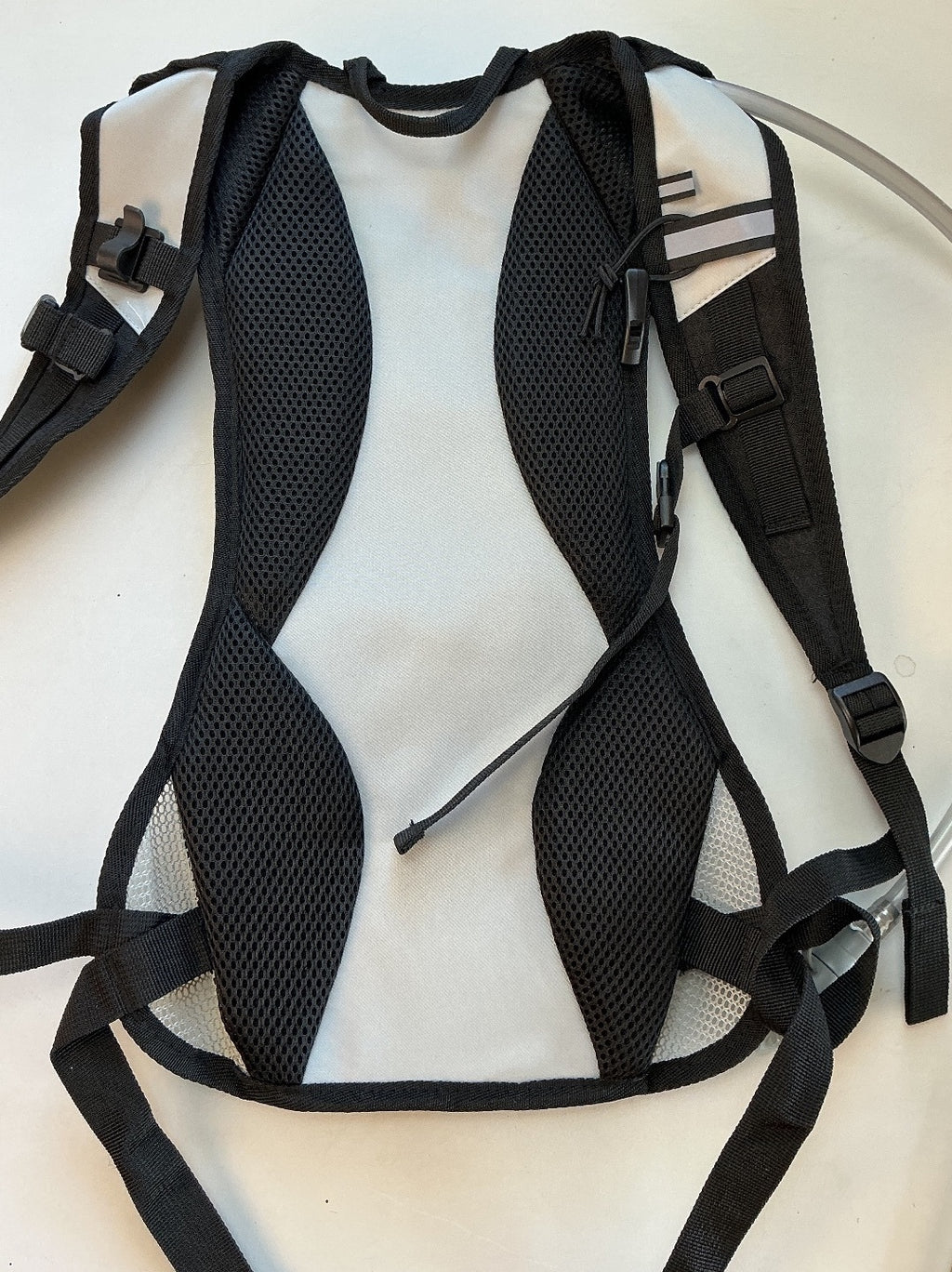 Acicolia Hydration Backpack with 1.5L Reservoir Size Medium