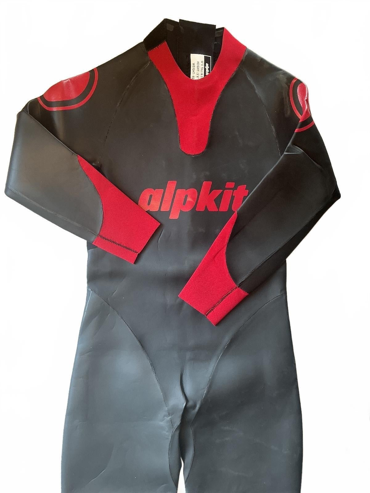 Alpkit LOTIC Wetsuit Size 5’8-6’2 65-75kg Black and Red