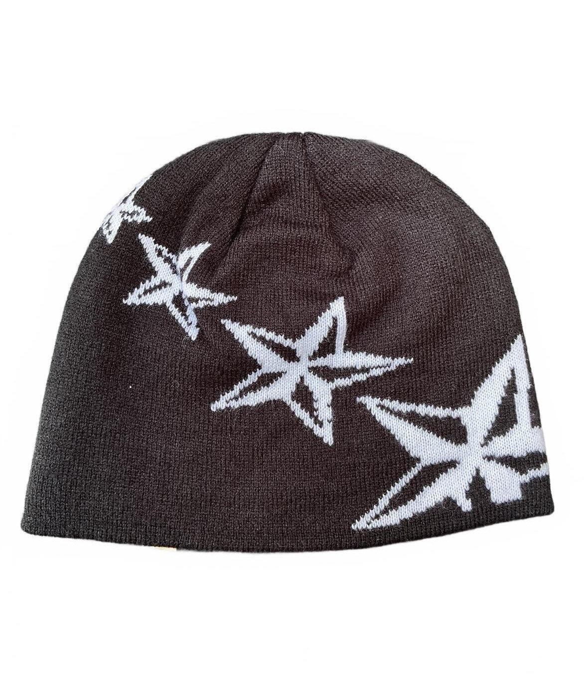 Corteiz "4 Starz" Beanie in black with a prominent white star graphic.
