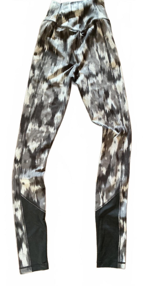 *NEW* Adidas Women's XS Black Grey Patterned Leggings Athletic Wear