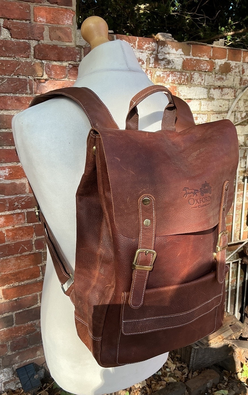 Oxford Chariot Luxury Leather Brown Rucksack Laptop Sleeve Multiple Pockets